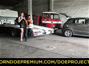 BROKEDOWN stunners - curvaceous redhead pummels truck driver